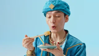 「ＴＩＳＩ、なんで１つに？」篇（１５秒）